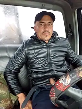 Iuver online show from February 16, 9:02 pm