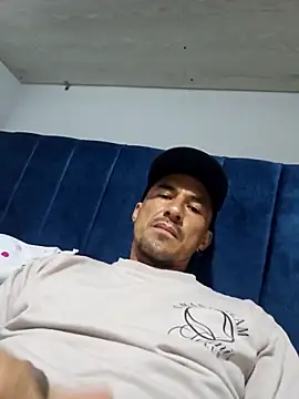 Iuver online show from March 18, 6:00 pm