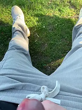 bingekomnen online show from April 8, 3:32 pm