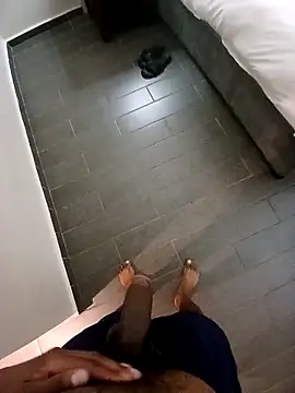 Thomashick002 online show from February 18, 6:17 pm