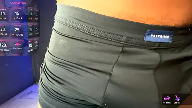 jeffvalemtino online show from October 8, 11:42 pm