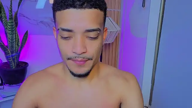 eross chipre  online show from October 15, 11:40 am