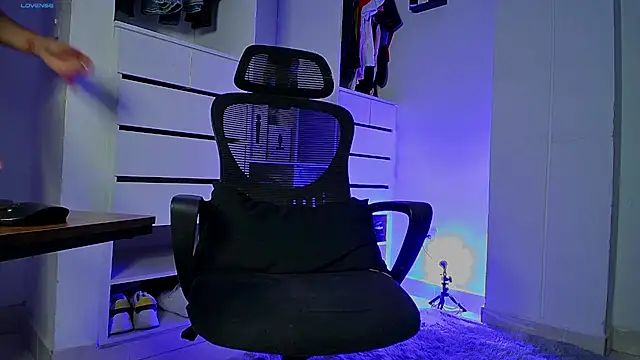 Donathoo1 online show from October 31, 12:56 am