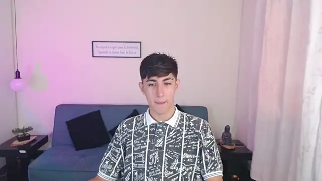 Snapshot of babymaik chatting on March 17, 1:52 pm babymaik online show from March 17, 1:52 pm