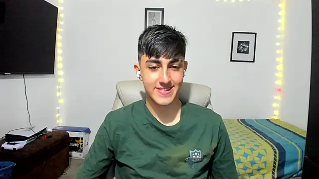 Snapshot of babymaik chatting on September 18, 8:55 pm babymaik online show from September 18, 8:55 pm