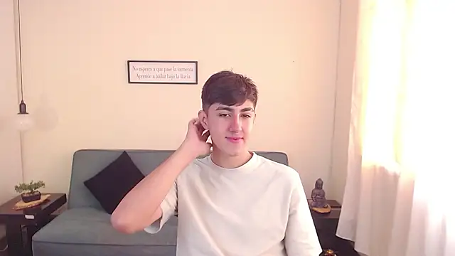 Snapshot of babymaik chatting on March 18, 1:23 pm babymaik online show from March 18, 1:23 pm