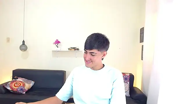 Snapshot of babymaik chatting on February 23, 1:16 pm babymaik online show from February 23, 1:16 pm