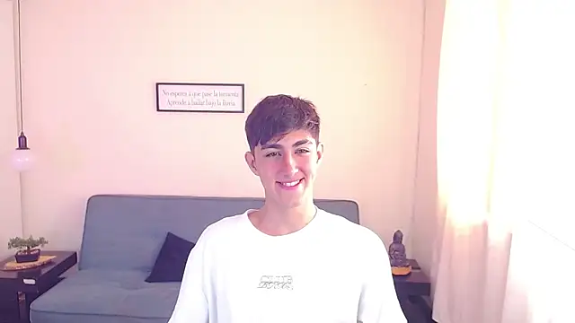 Snapshot of babymaik chatting on March 1, 1:29 pm babymaik online show from March 1, 1:29 pm