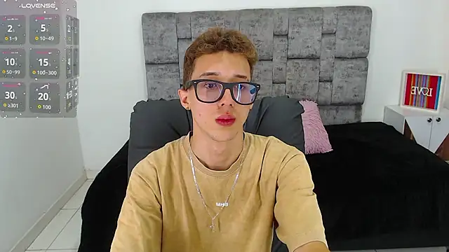 skinny bigcock02 online show from February 25, 9:27 pm