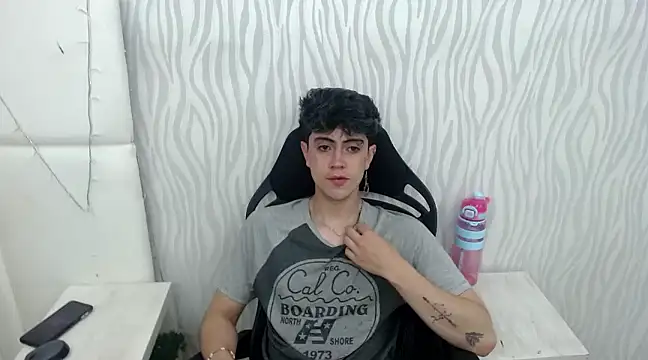 Snapshot of star_boyxx chatting on February 28, 7:14 pm star boyxx online show from February 28, 7:14 pm