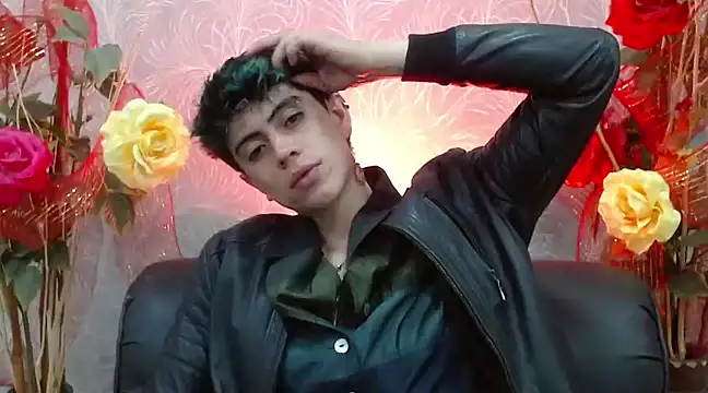 Snapshot of star_boyxx chatting on March 13, 8:00 pm star boyxx online show from March 13, 8:00 pm