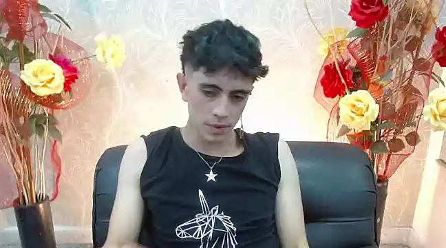 Snapshot of star_boyxx chatting on March 18, 8:26 pm star boyxx online show from March 18, 8:26 pm
