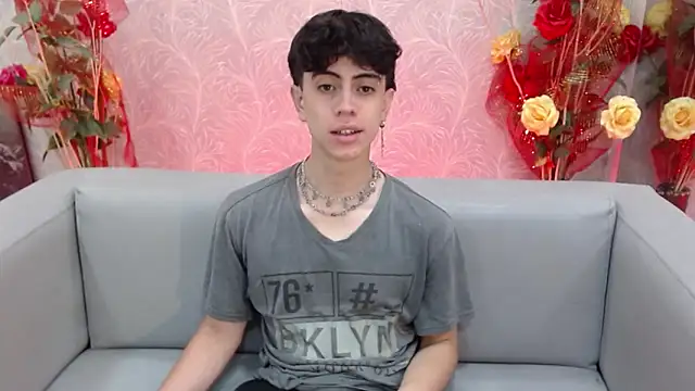 Snapshot of star_boyxx chatting on September 22, 8:30 pm star boyxx online show from September 22, 8:30 pm