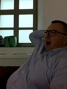 Mike8523 online show from October 15, 4:42 am