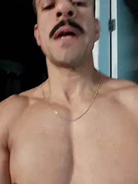 juniortche1313 online show from November 16, 1:24 pm