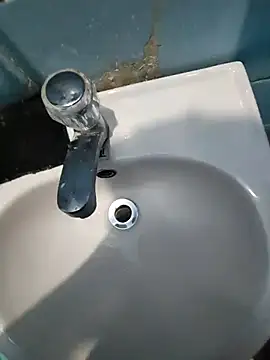 hmlu online show from February 25, 4:14 am