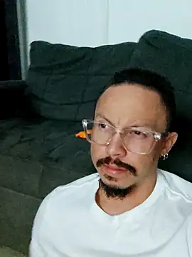 locofelp online show from November 23, 4:23 am