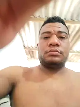 Negrofuerte2 online show from March 18, 3:44 pm