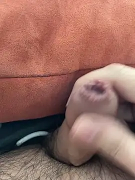 littletoy64 online show from March 17, 10:18 am