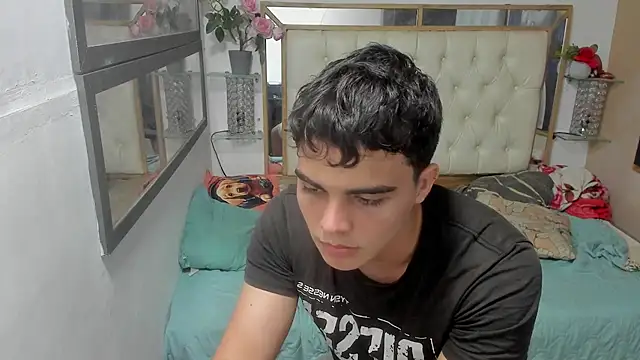 heiker  online show from November 10, 3:22 am