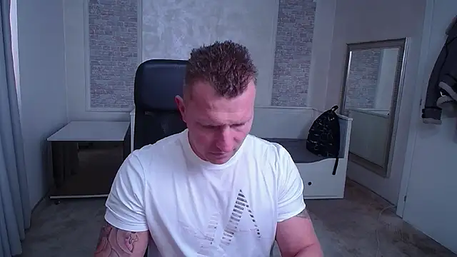 RomeoMalcolm online show from March 21, 5:11 am