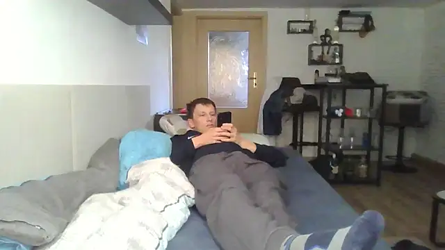 spritzer182 online show from November 22, 8:14 am