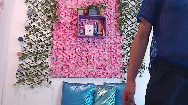 willians   0 online show from October 8, 3:44 am