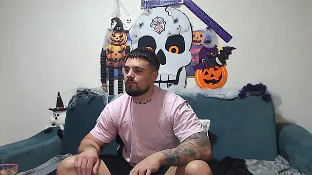 Tiberius hunk online show from November 3, 6:10 pm