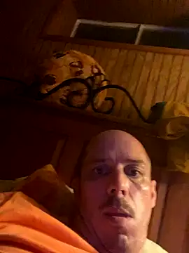 Snapshot of Mac_ThunderCock chatting on October 9, 6:07 am Mac ThunderCock online show from October 9, 6:07 am