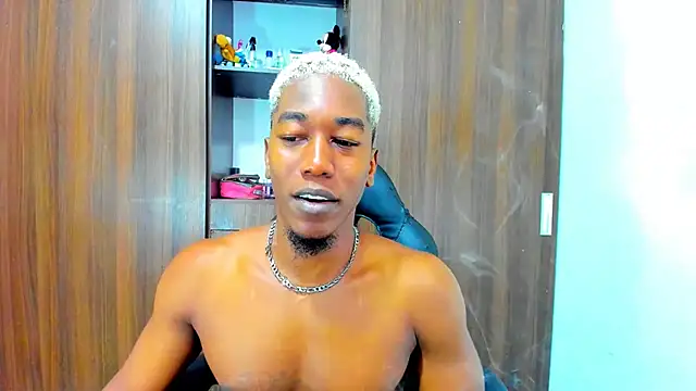 Dreamastercum  online show from October 8, 1:48 pm