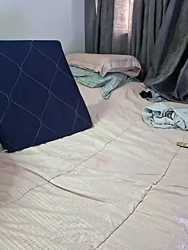 geneS1S49 online show from October 23, 9:40 pm