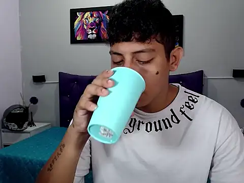 Alejandroo 22 online show from September 19, 2:39 pm