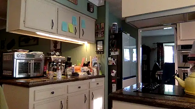 superbearboss online show from December 20, 3:30 pm