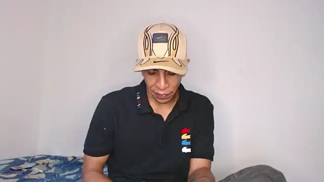 Monkey uchiha777 online show from December 18, 10:39 pm