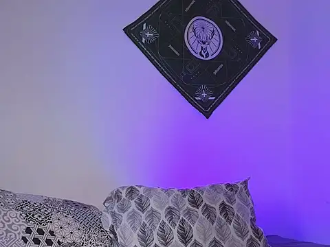 samevansx  online show from October 18, 3:17 pm