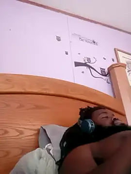 Snapshot of shaniko89isscam chatting on March 7, 4:55 pm shaniko89isscam online show from March 7, 4:55 pm