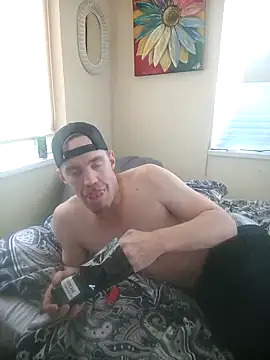 Slim Whitey online show from October 4, 9:30 pm