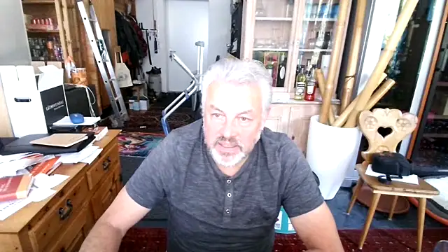 Snapshot of Berg_Boy chatting on September 20, 1:22 pm Berg Boy online show from September 20, 1:22 pm