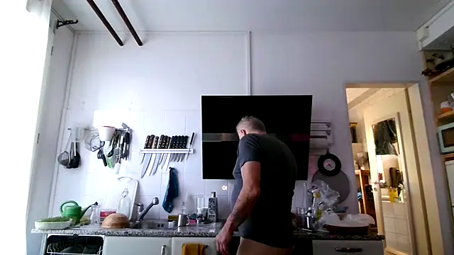 Berg Boy online show from February 26, 7:21 am