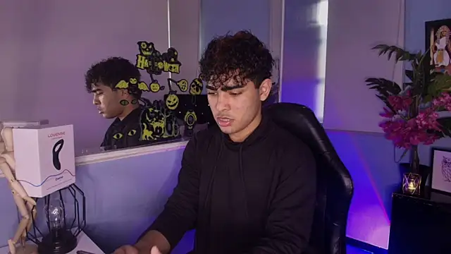 LucasCarterr  online show from October 15, 8:16 pm