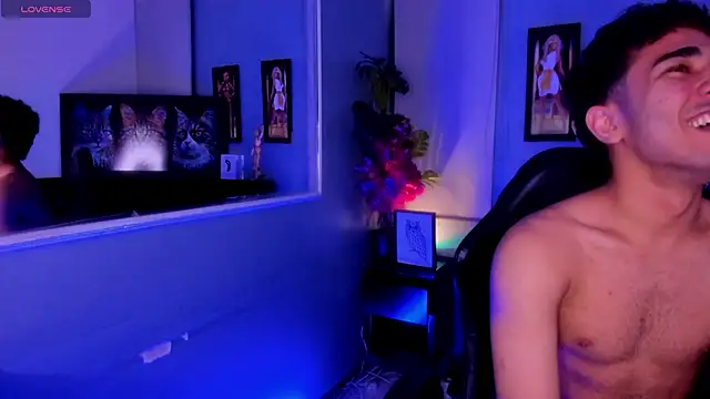 LucasCarterr  online show from November 5, 4:03 am