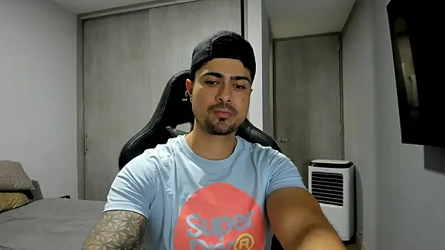 Dante Storm online show from October 27, 3:20 am