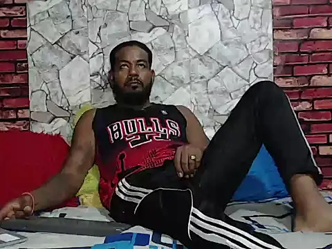 BladeFoxxx1 online show from March 6, 1:02 am