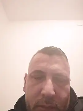 yourflowerpink online show from February 15, 9:18 am