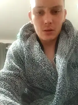 LargeElectrolyte7 online show from November 26, 2:03 am