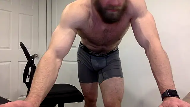 Snapshot of clarkefit chatting on March 21, 8:40 pm clarkefit online show from March 21, 8:40 pm