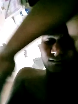 Snapshot of vikesh05 chatting on September 19, 7:35 pm vikesh05 online show from September 19, 7:35 pm