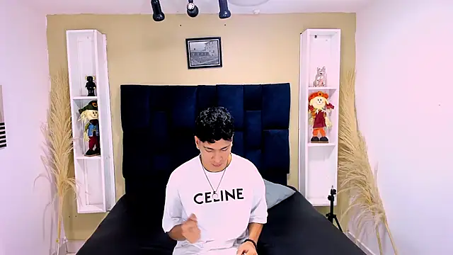 Jhojan twink online show from October 8, 12:31 pm