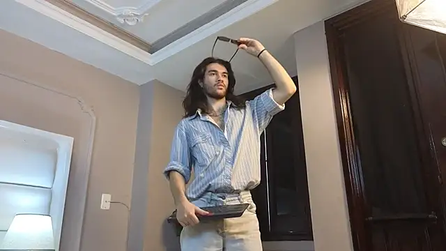 FreyrVik online show from October 20, 5:50 pm