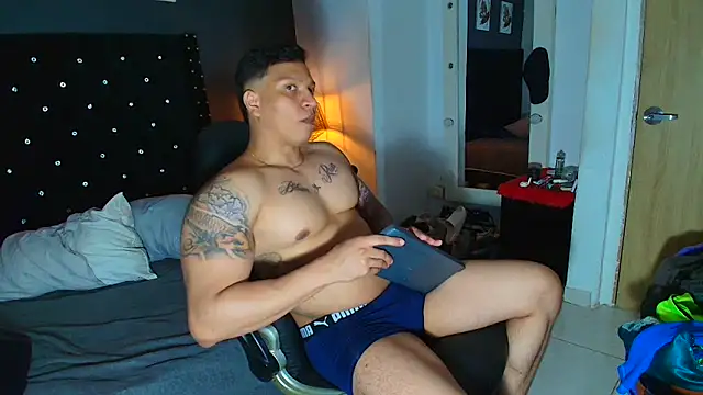 ethan dalton  online show from February 14, 4:18 am